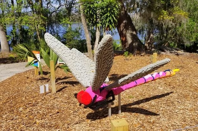 La exhibición Nature Connects ofrece colibrí, mariposa y más de LEGO